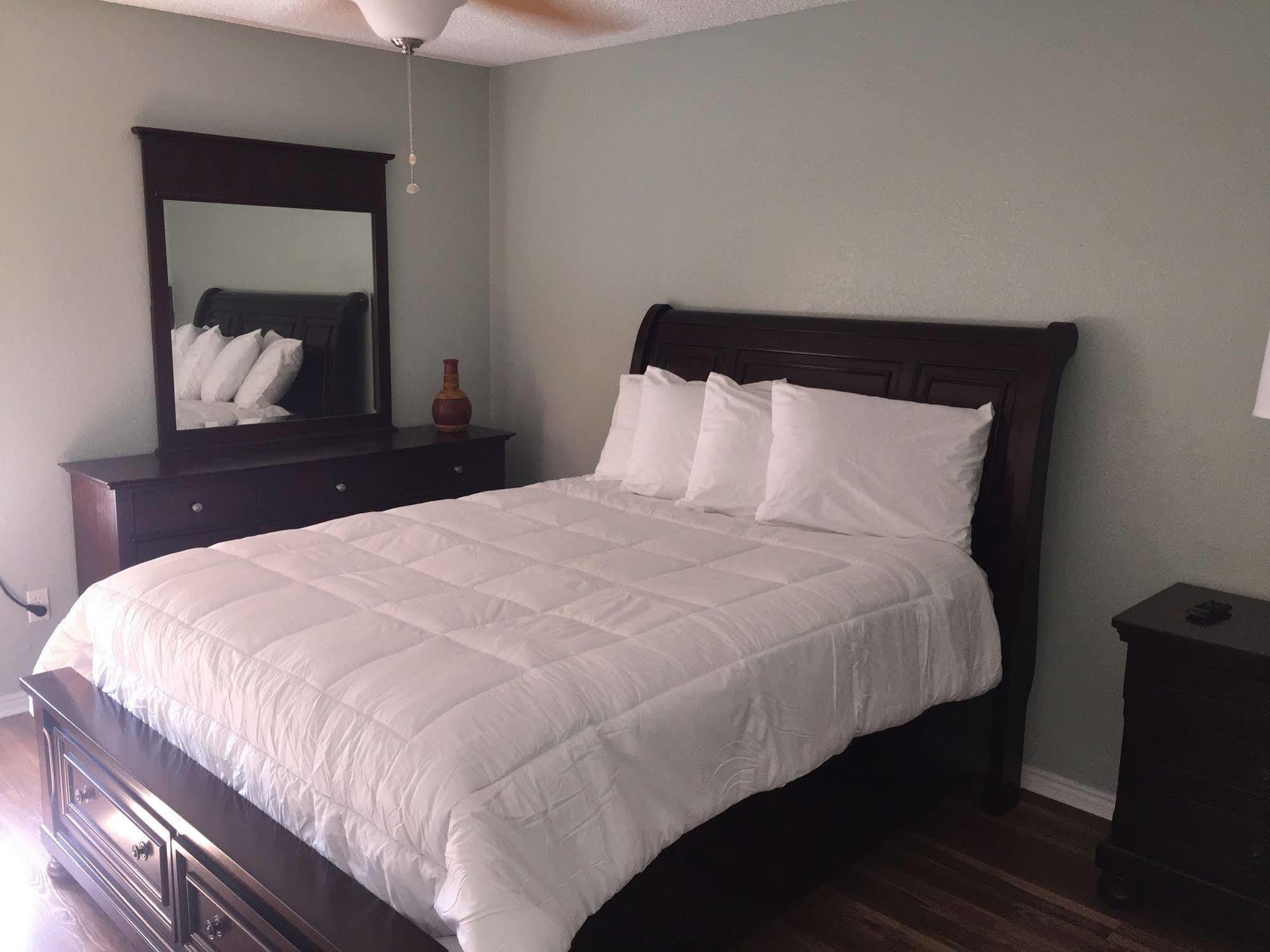Four Horseman Travel Lodge Pilot Point Esterno foto